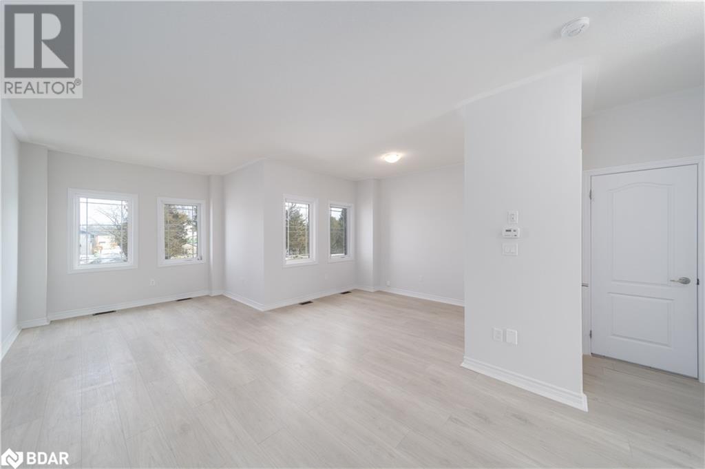 392 Centre Street, Angus, Ontario  L0M 1B4 - Photo 12 - 40705159