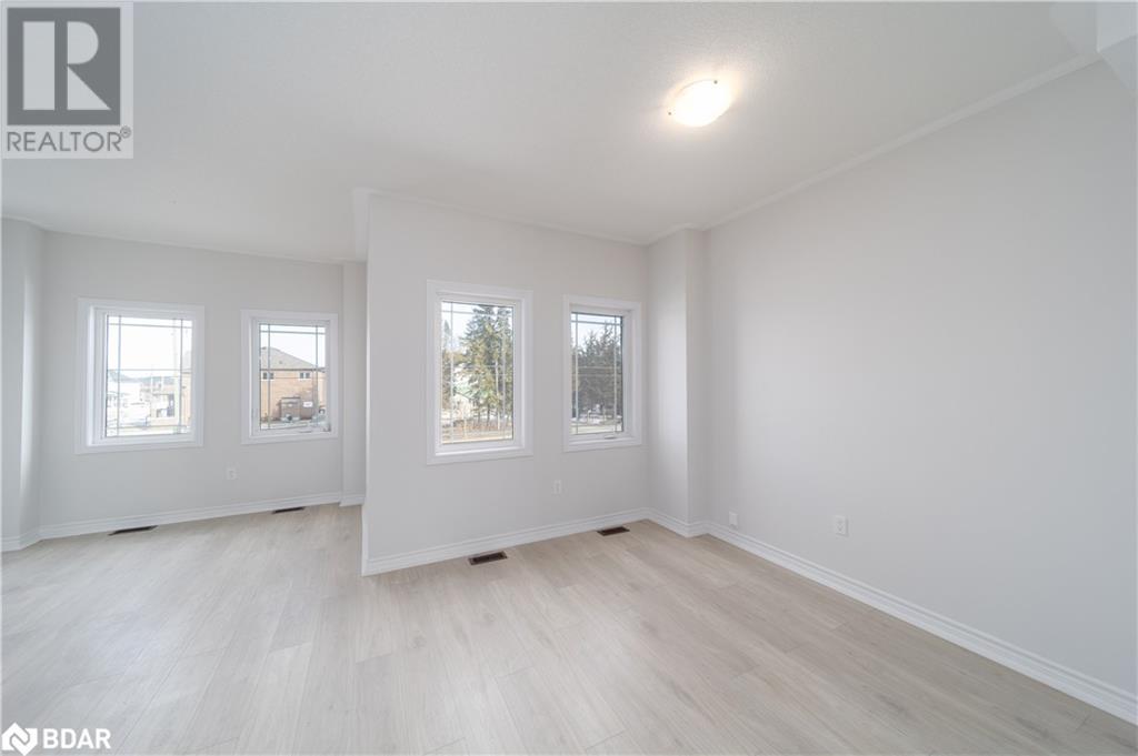 392 Centre Street, Angus, Ontario  L0M 1B4 - Photo 13 - 40705159