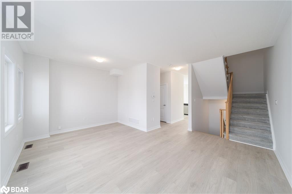 392 Centre Street, Angus, Ontario  L0M 1B4 - Photo 16 - 40705159