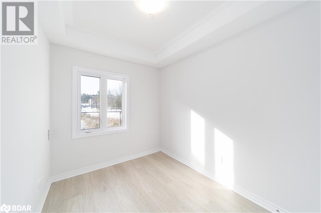 392 Centre Street, Angus, Ontario  L0M 1B4 - Photo 7 - 40705159