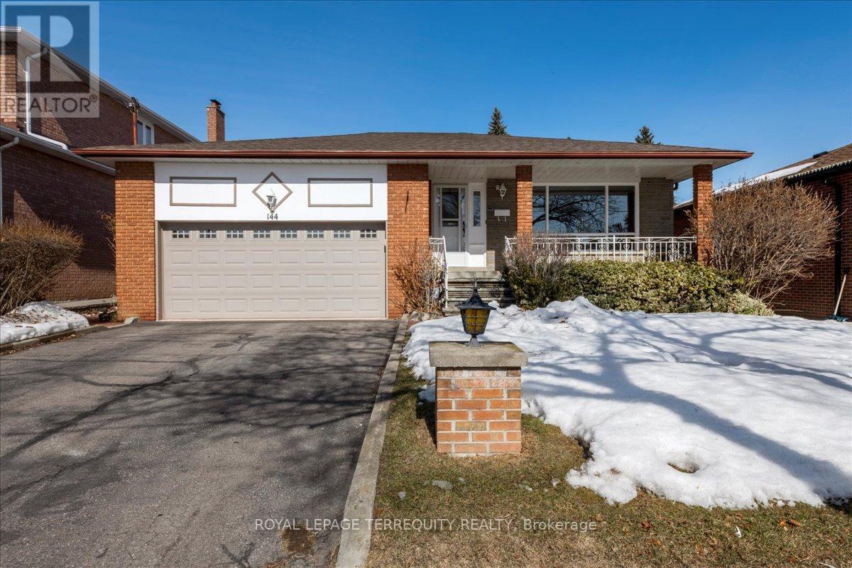 144 PLEASANT VIEW DRIVE, Toronto, Ontario