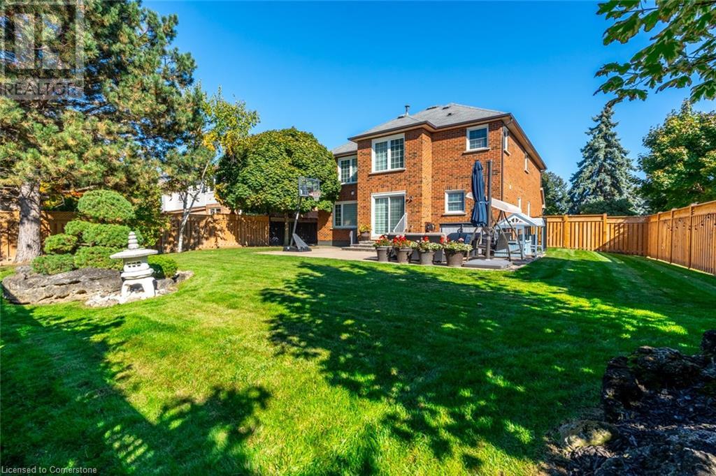 2112 Berwick Drive, Burlington, Ontario  L7M 4B3 - Photo 49 - 40703106