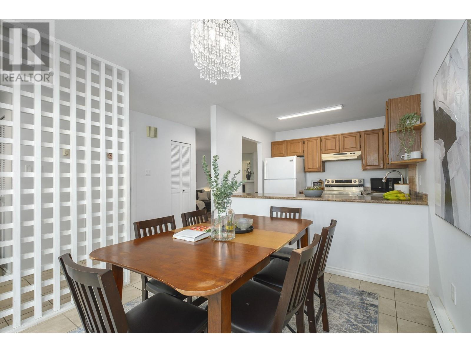 9828 Belfriar Drive, Burnaby, British Columbia  V3N 4N1 - Photo 15 - R2975958