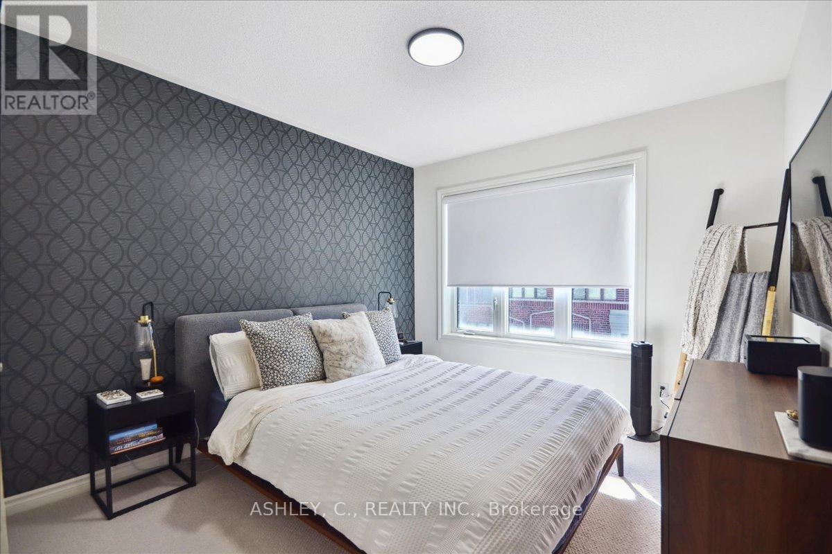 35 - 125 Long Branch Avenue, Toronto, Ontario  M8W 0A9 - Photo 22 - W12014177