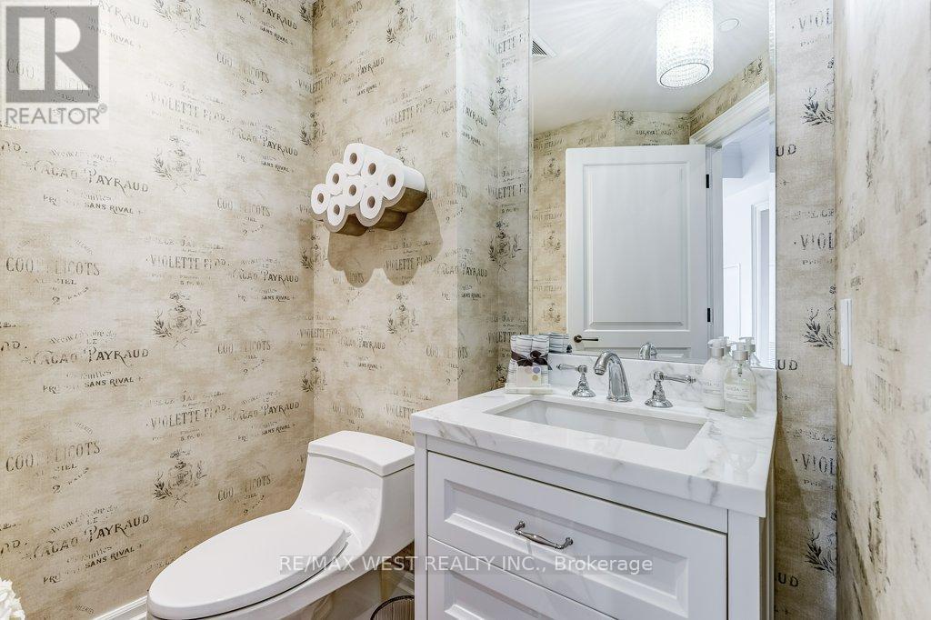 702 - 4 The Kingsway, Toronto (Kingsway South), Ontario  M8X 2T1 - Photo 23 - W12014186