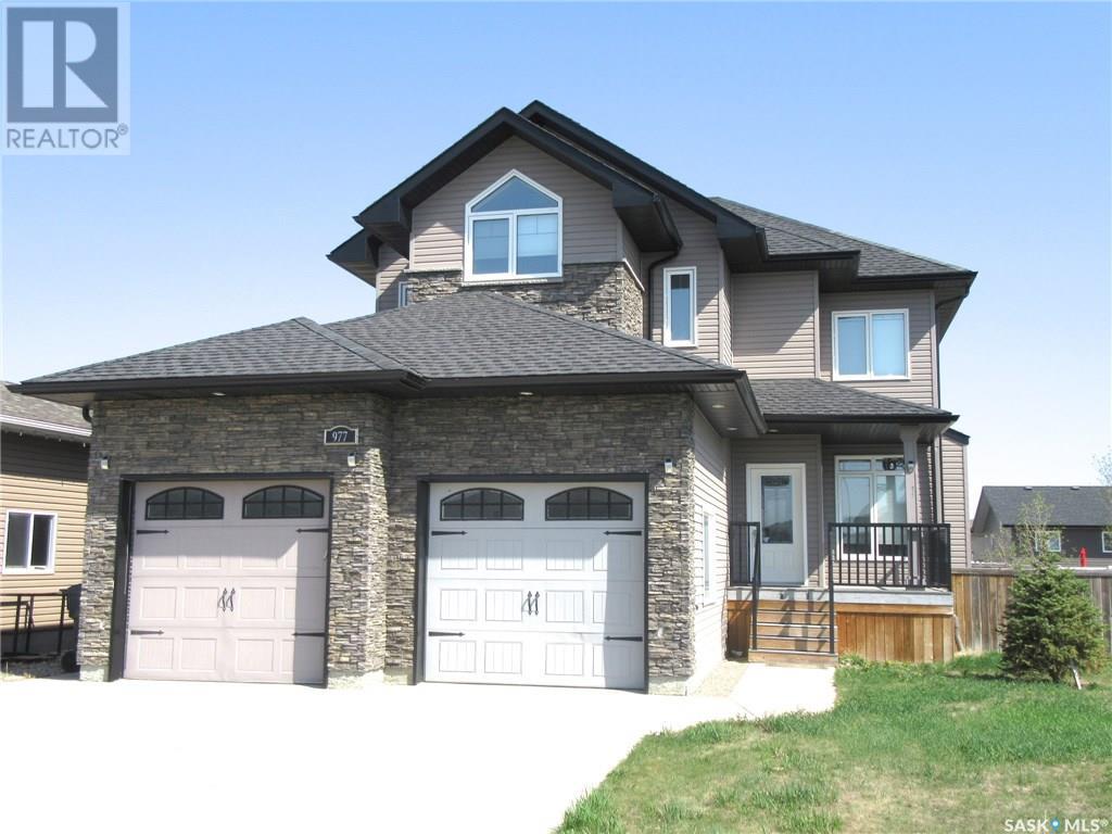 977 Slezak Crescent, Weyburn, Saskatchewan  S4H 0A3 - Photo 1 - SK998657