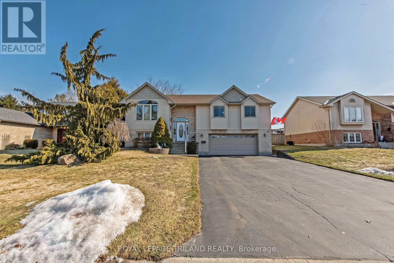 74 VILLAGE GATE DRIVE, Thames Centre, Ontario