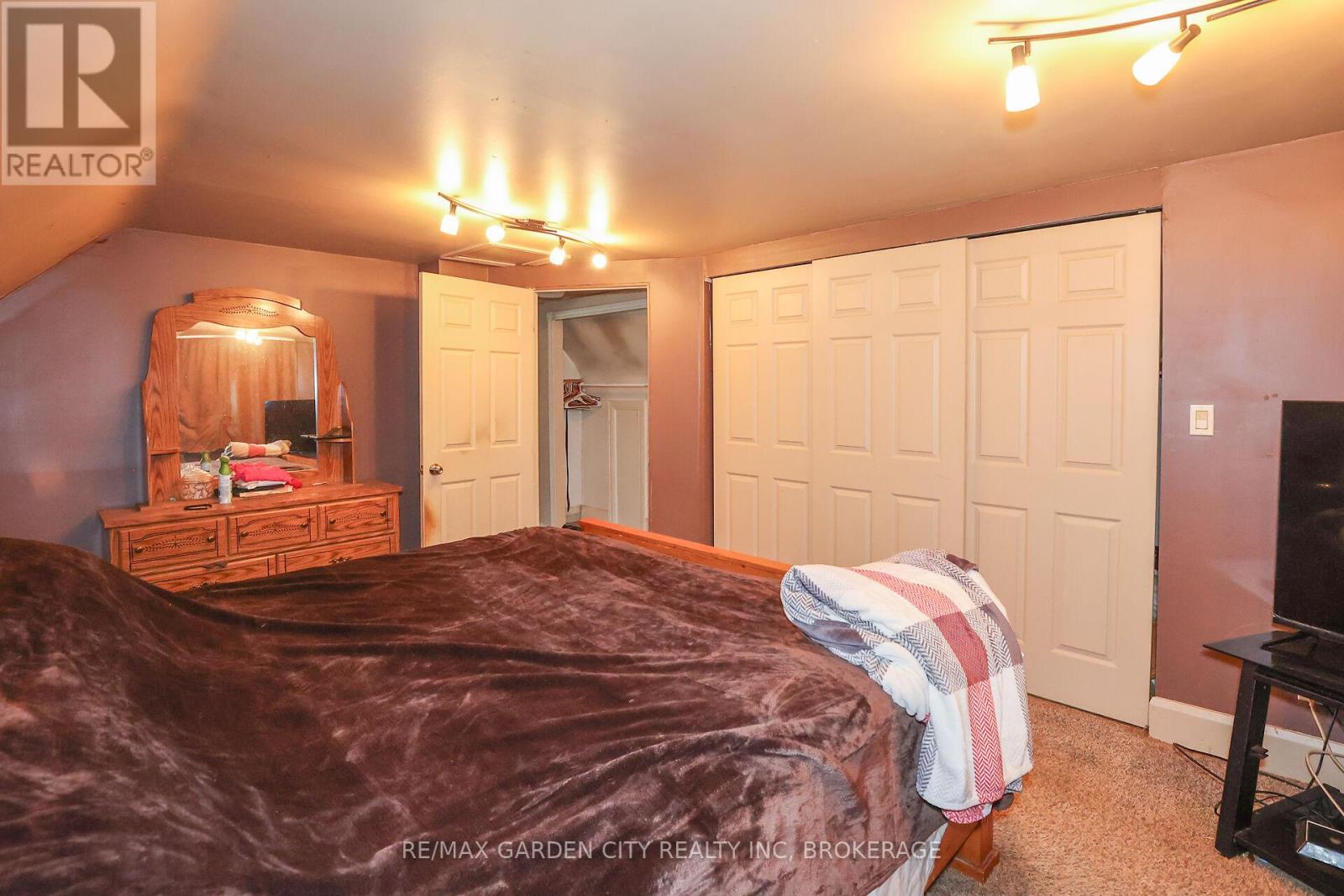 244 Niagara Street, St. Catharines (Facer), Ontario  L2M 4V6 - Photo 19 - X12014224