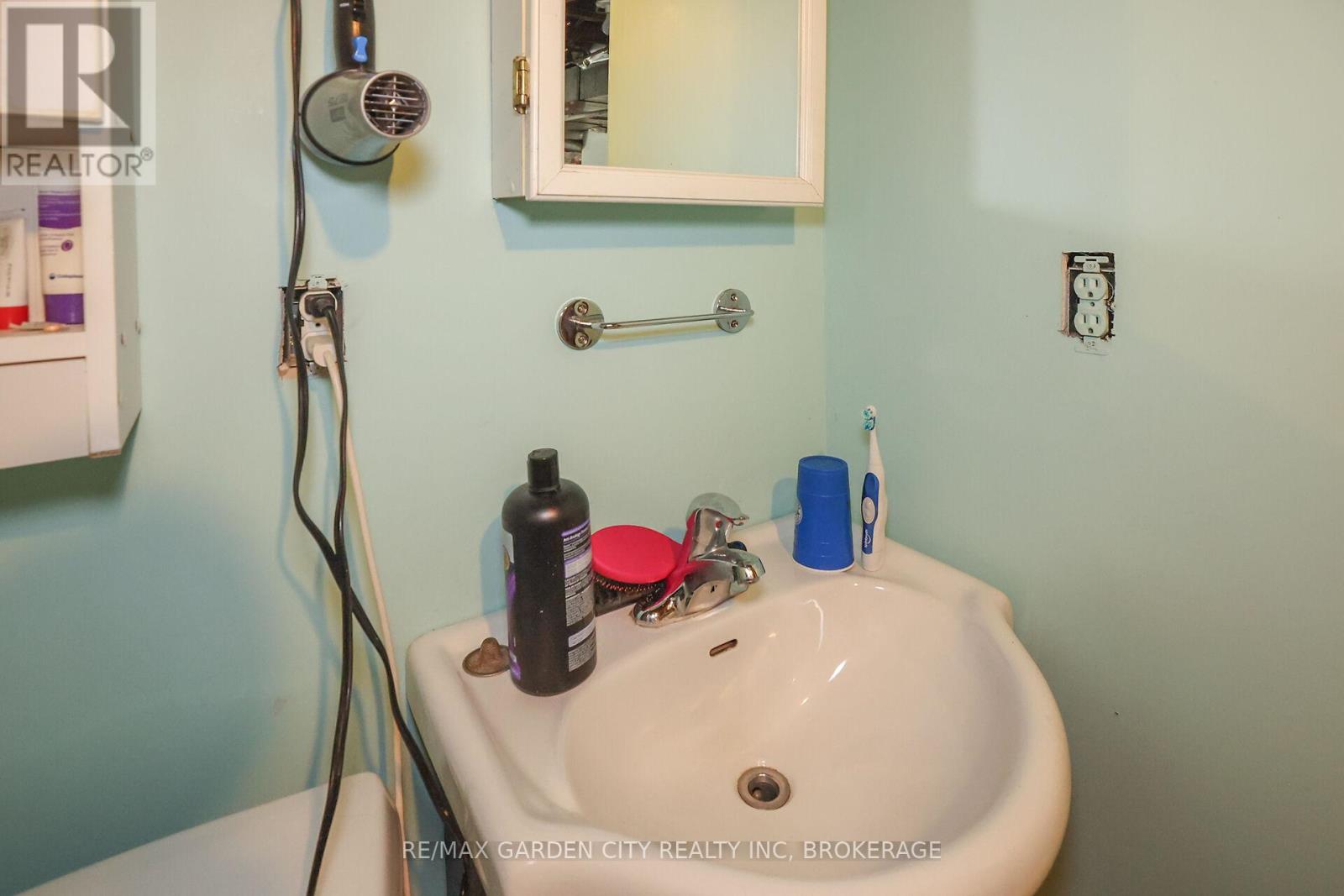 244 Niagara Street, St. Catharines (Facer), Ontario  L2M 4V6 - Photo 29 - X12014224