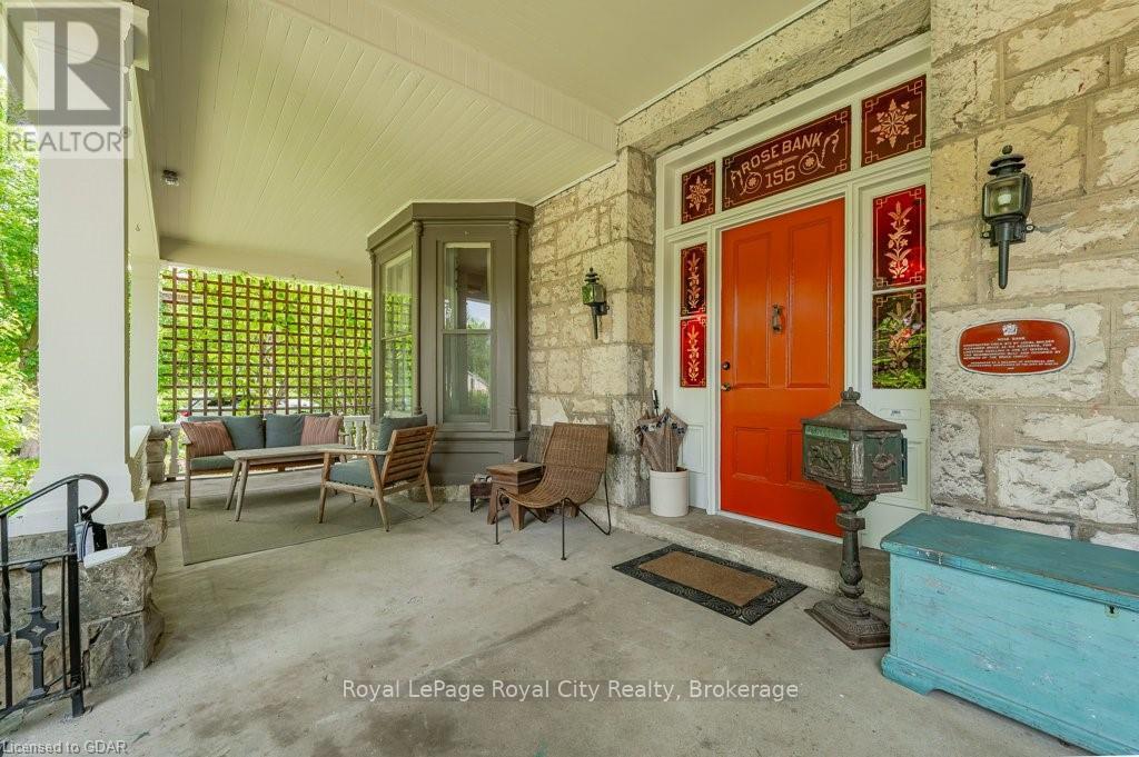 Property at 134 DUBLIN STREET N image 3