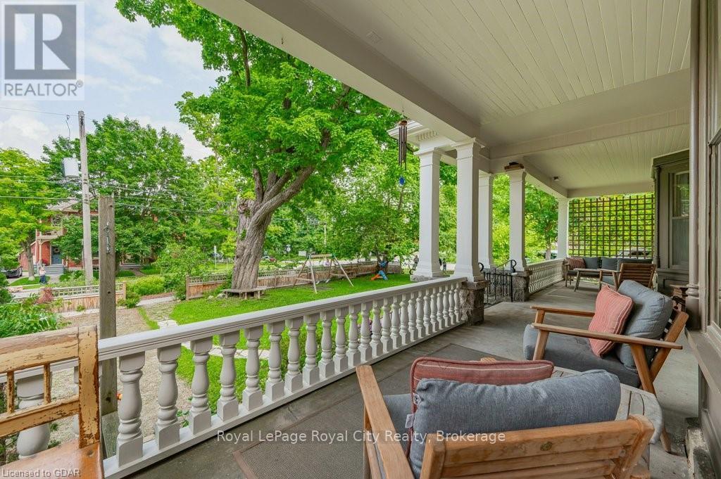Property at 134 DUBLIN STREET N image 4