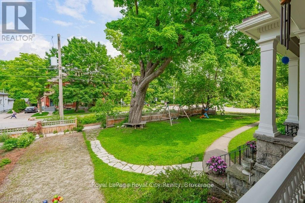 Property at 134 DUBLIN STREET N image 5