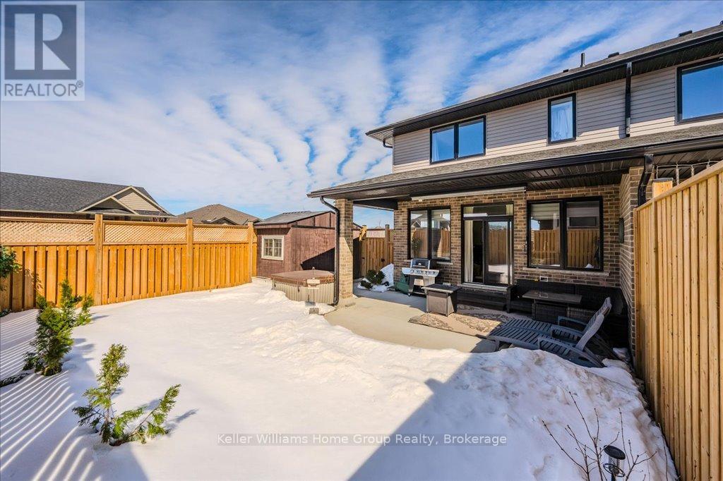 41 Rea Drive, Centre Wellington, Ontario  N1M 0H5 - Photo 36 - X12014227