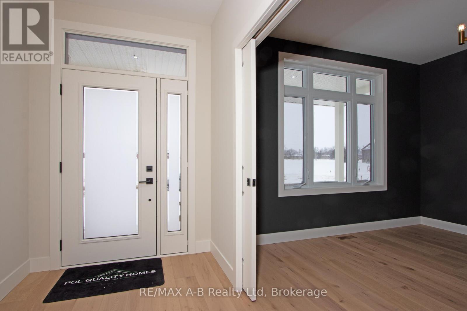7 Nelson Street, West Perth, Ontario  N0K 1N0 - Photo 2 - X12014291