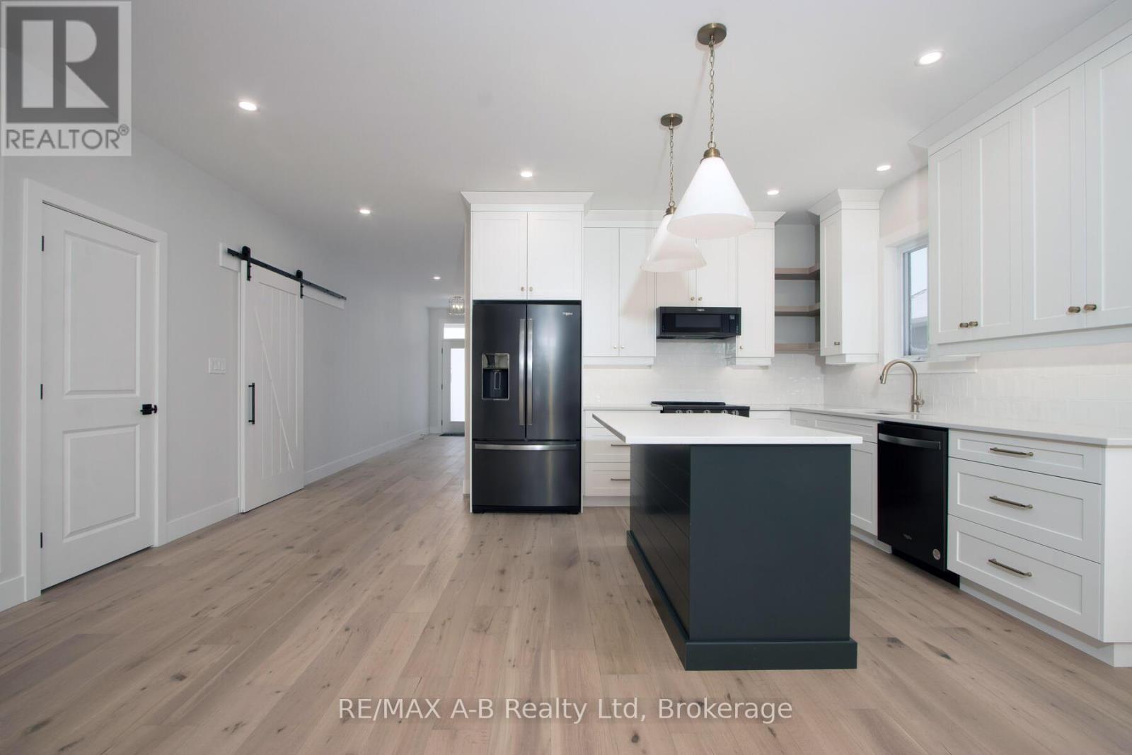 7 Nelson Street, West Perth, Ontario  N0K 1N0 - Photo 3 - X12014291