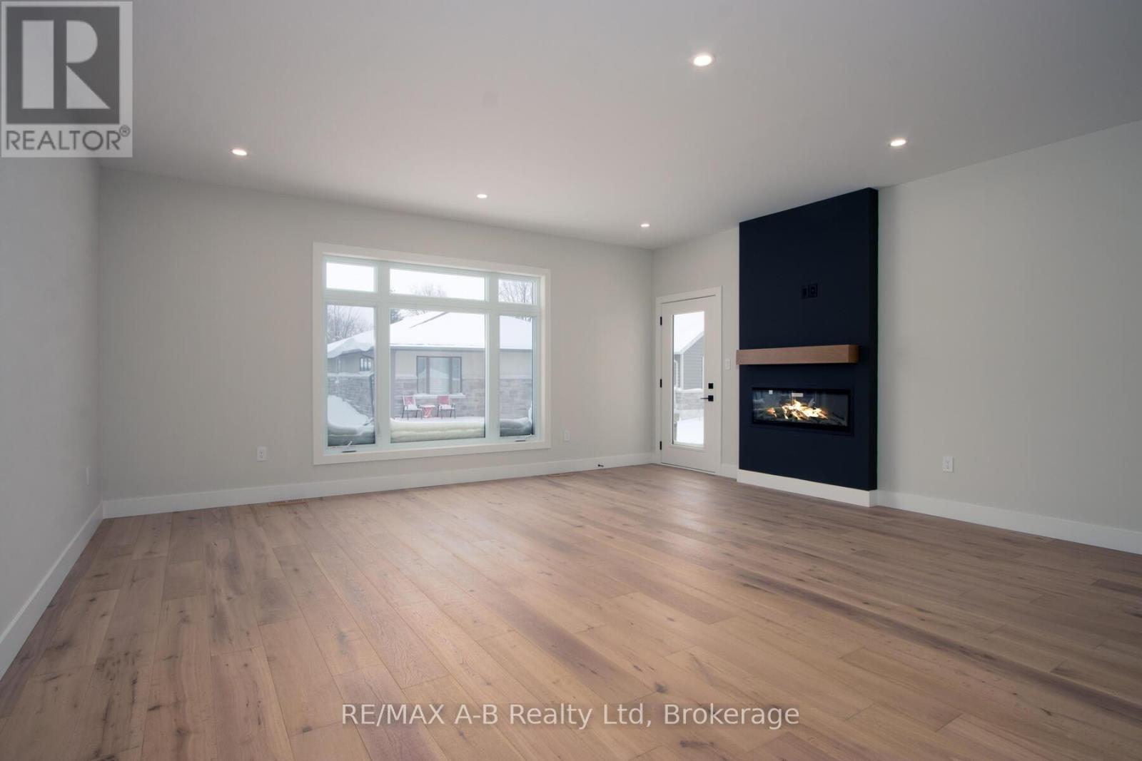 7 Nelson Street, West Perth, Ontario  N0K 1N0 - Photo 6 - X12014291
