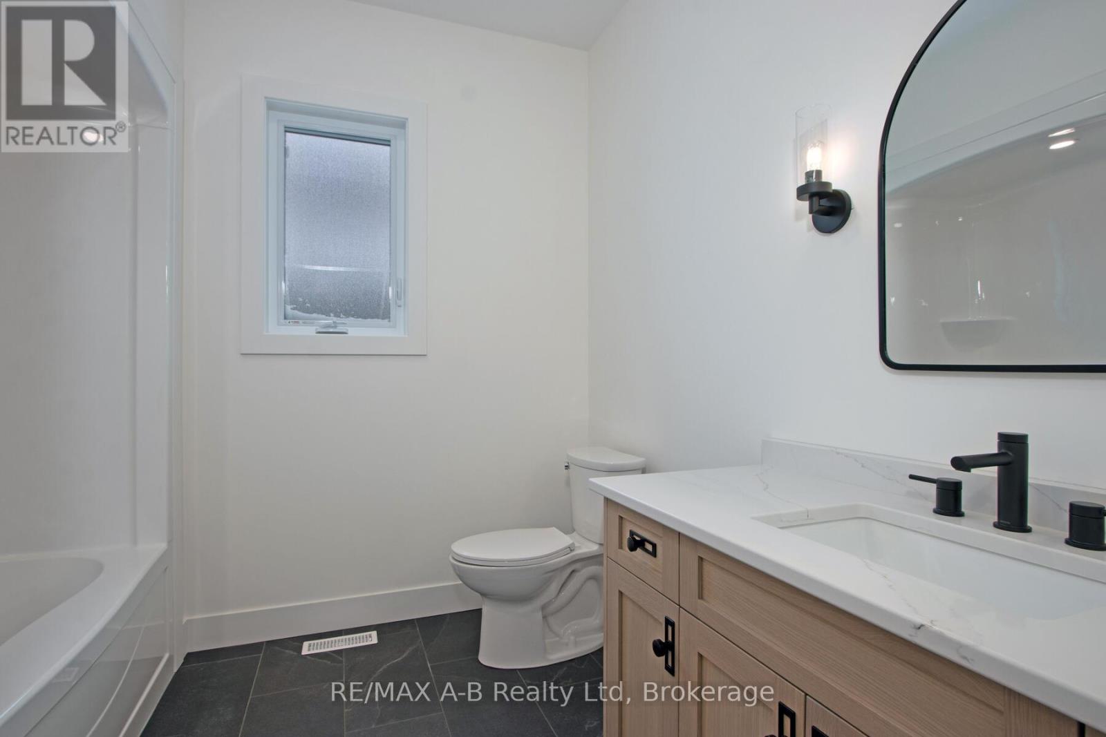 7 Nelson Street, West Perth, Ontario  N0K 1N0 - Photo 8 - X12014291