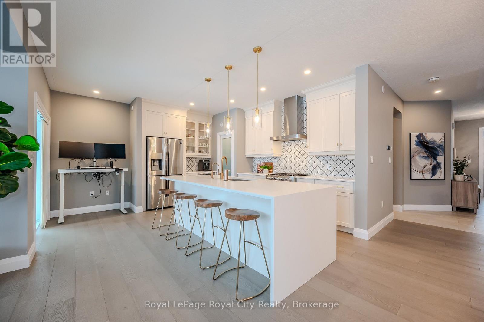 114 Lovett Lane, Guelph, Ontario  N1G 0G9 - Photo 10 - X12014350