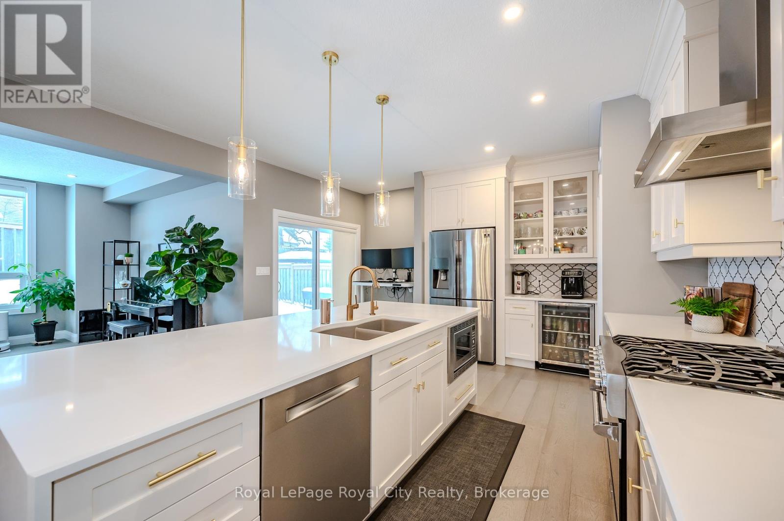114 Lovett Lane, Guelph, Ontario  N1G 0G9 - Photo 12 - X12014350