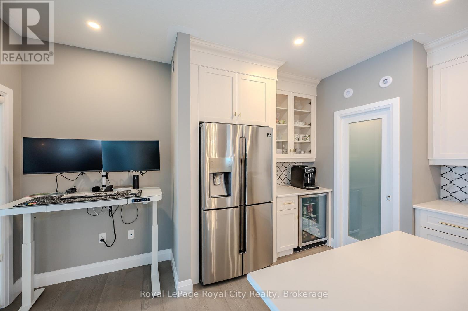 114 Lovett Lane, Guelph, Ontario  N1G 0G9 - Photo 13 - X12014350