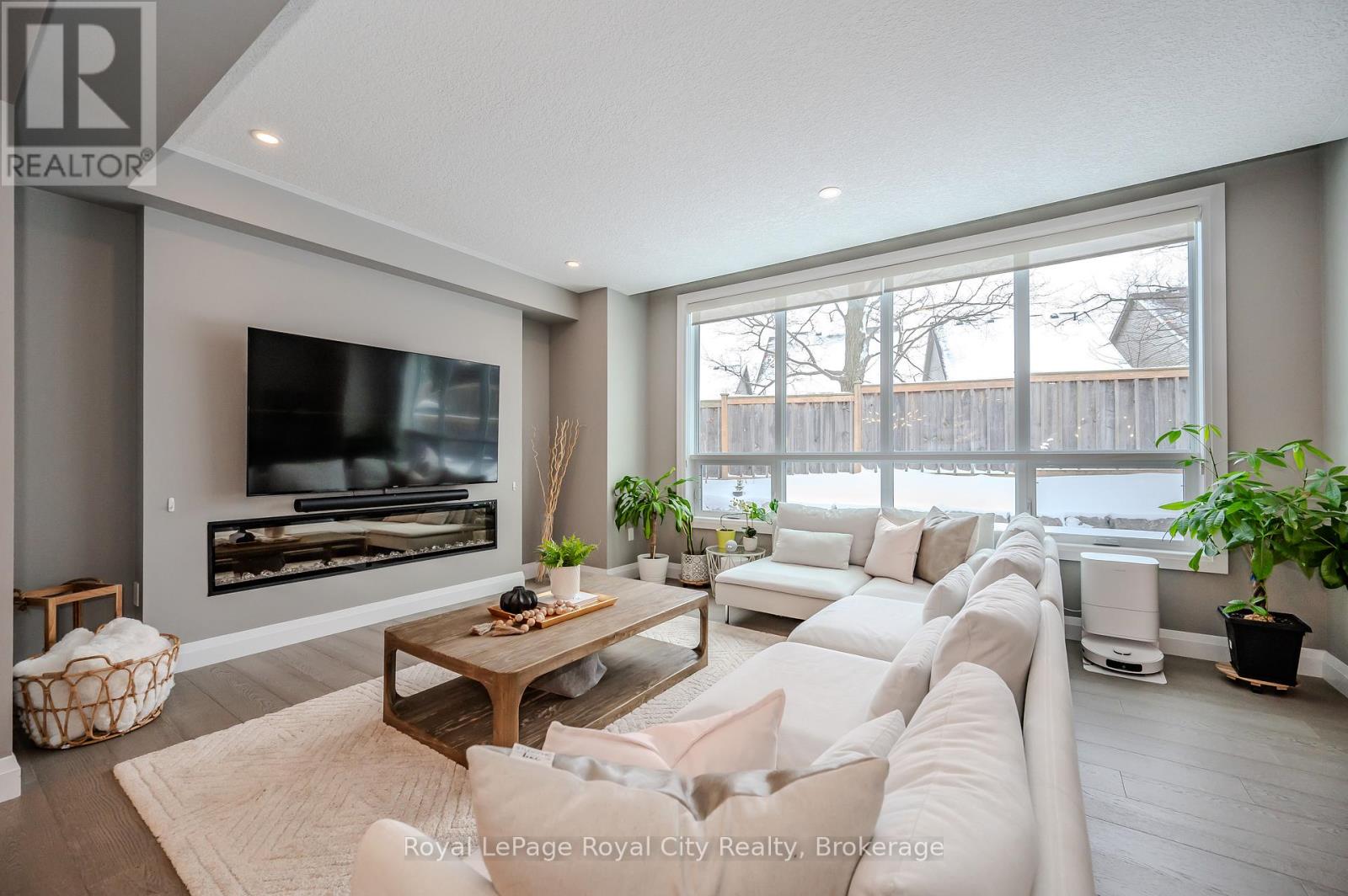 114 Lovett Lane, Guelph, Ontario  N1G 0G9 - Photo 15 - X12014350