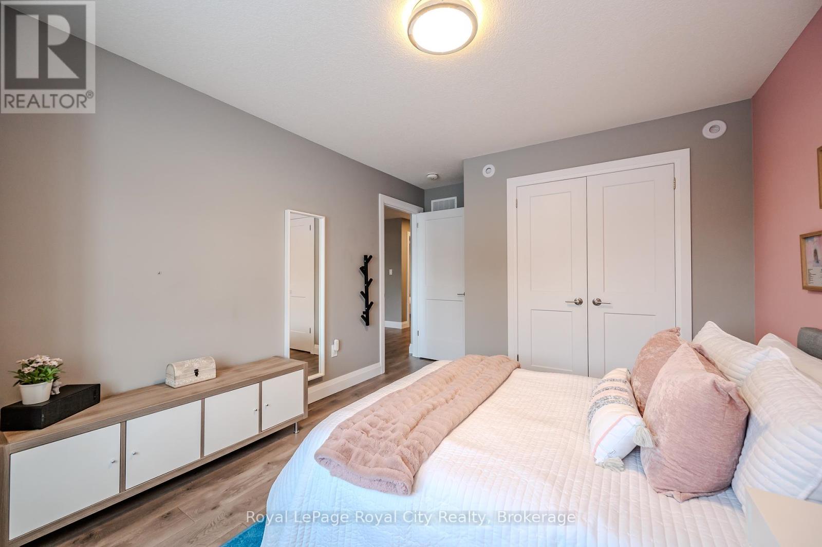 114 Lovett Lane, Guelph, Ontario  N1G 0G9 - Photo 26 - X12014350