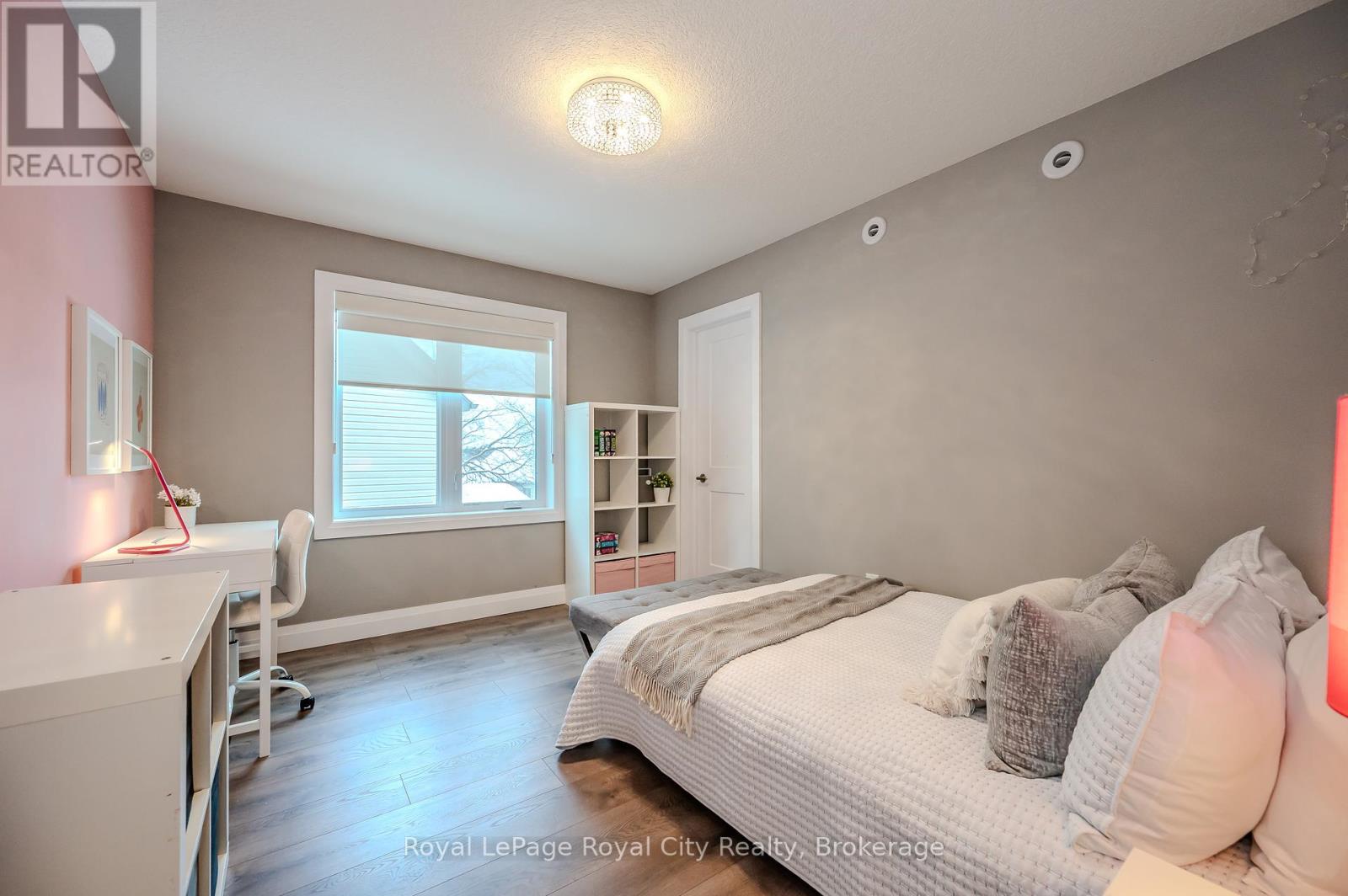 114 Lovett Lane, Guelph, Ontario  N1G 0G9 - Photo 30 - X12014350