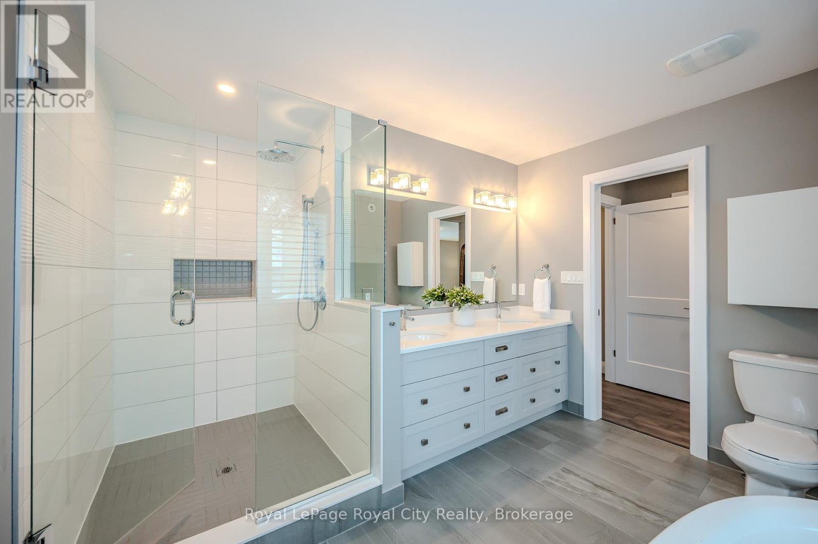 114 Lovett Lane, Guelph, Ontario  N1G 0G9 - Photo 38 - X12014350