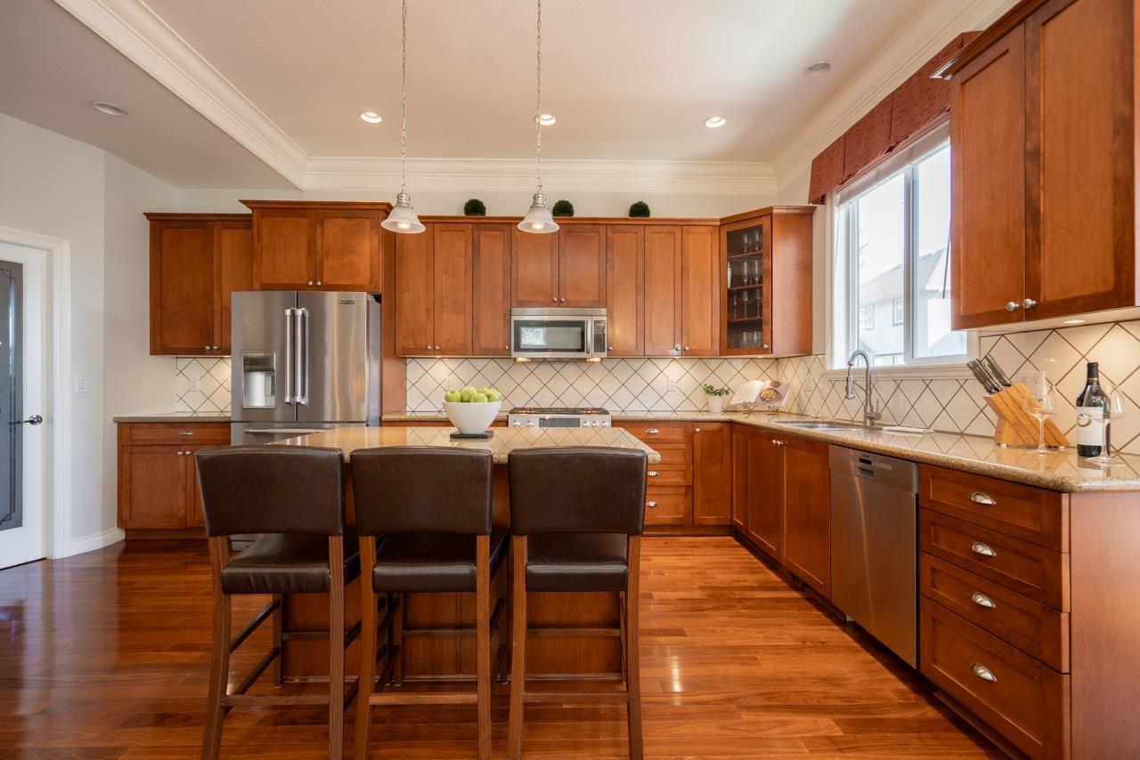 6932 196a Street, Langley, British Columbia  V2Y 3A6 - Photo 8 - R2975786