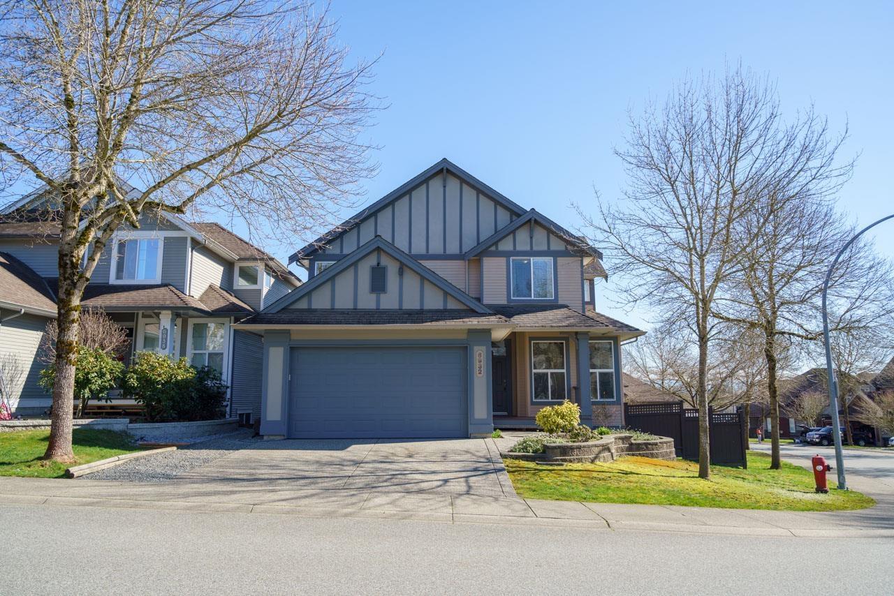6932 196a Street, Langley, British Columbia  V2Y 3A6 - Photo 1 - R2975786