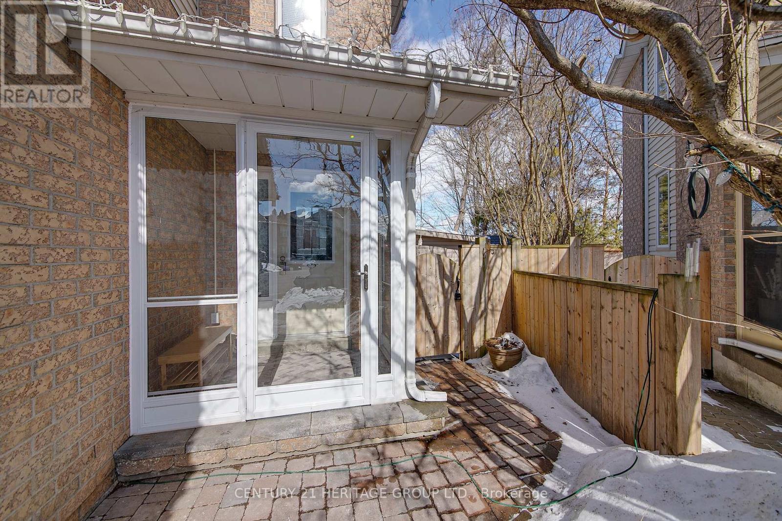Property at 359 RIDDELL COURT image 2