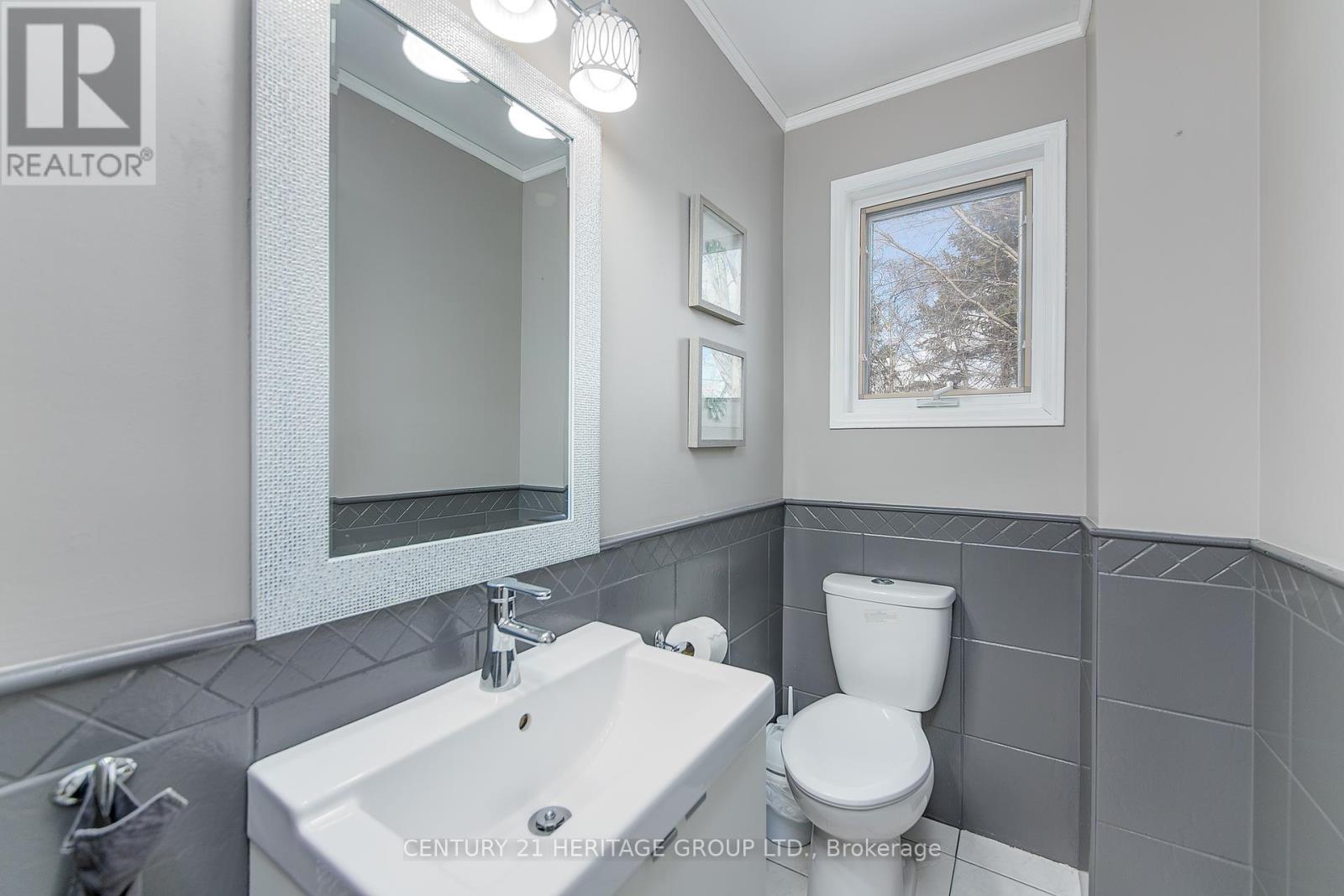 Property at 359 RIDDELL COURT image 5