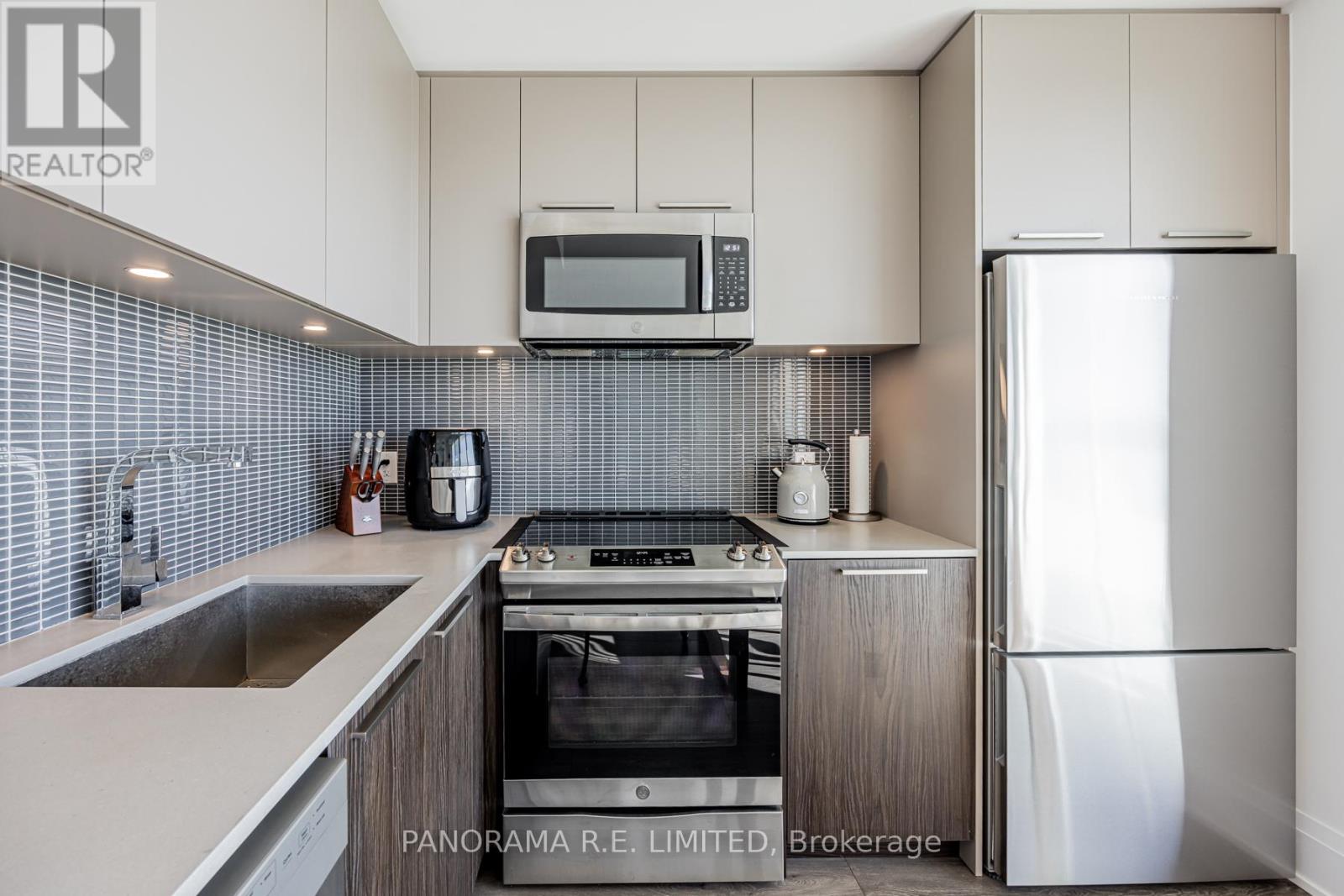 1609 - 20 Brin Drive, Toronto, Ontario  M8X 0B2 - Photo 10 - W12014303