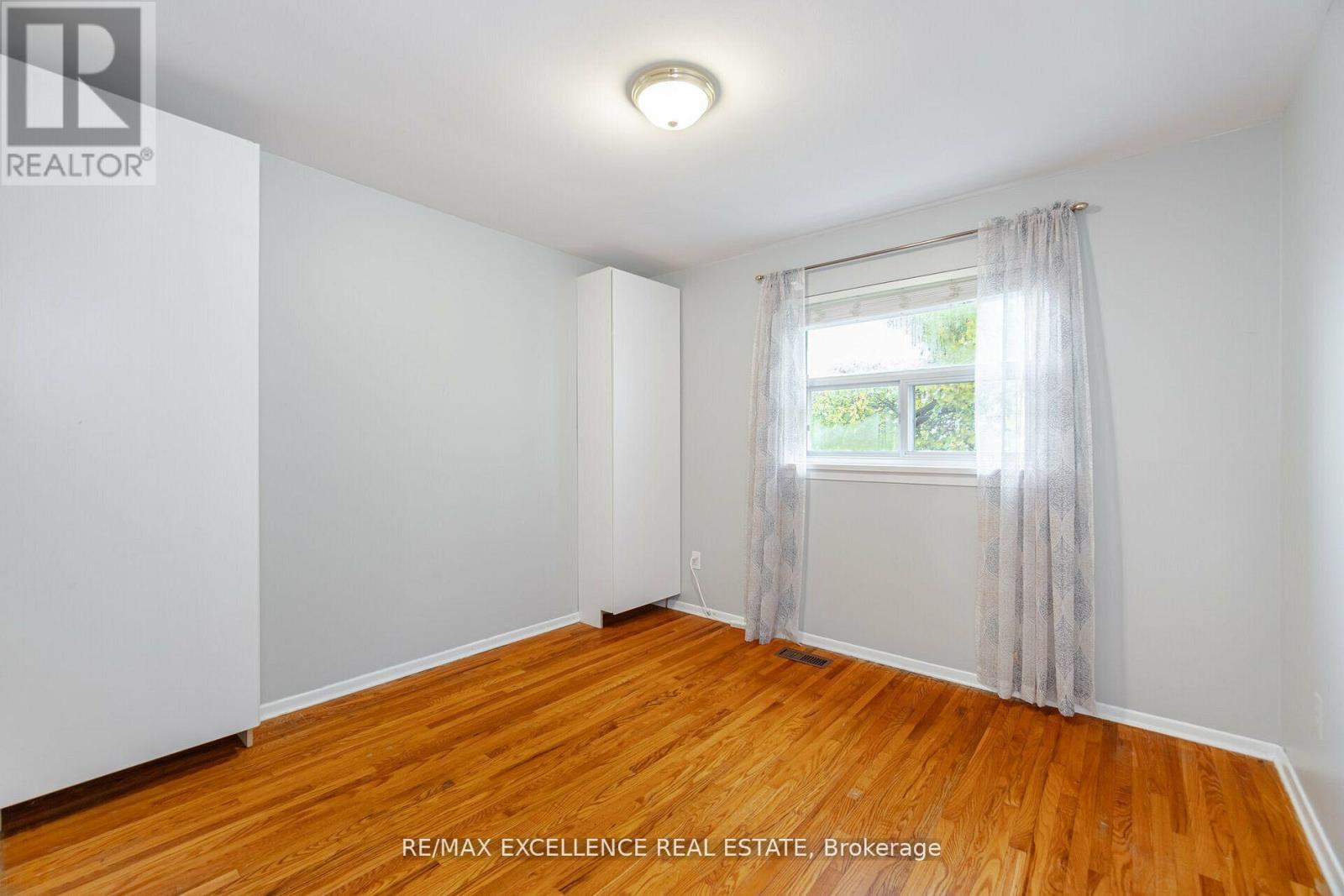 11 Crawley Drive, Brampton, Ontario  L6T 2R6 - Photo 24 - W12014369