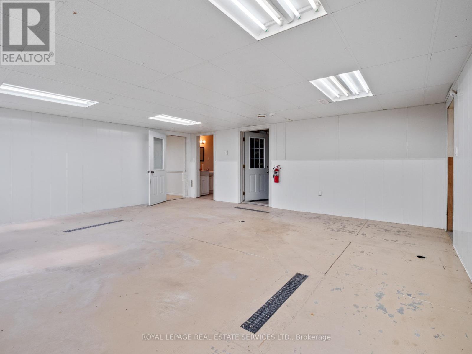 2942 Thompson Avenue, West Lincoln, Ontario  L0R 2A0 - Photo 32 - X12014363