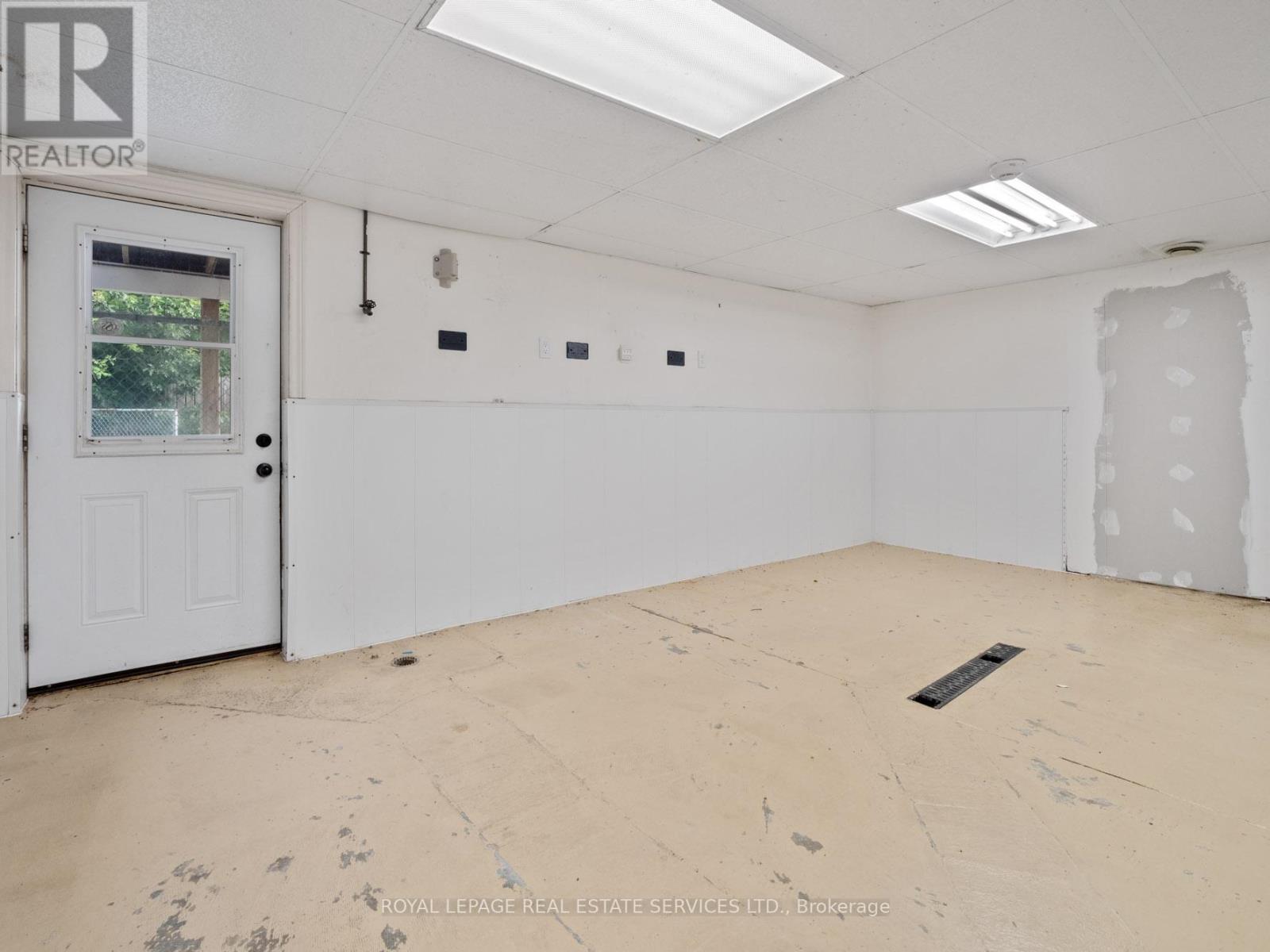 2942 Thompson Avenue, West Lincoln, Ontario  L0R 2A0 - Photo 33 - X12014363