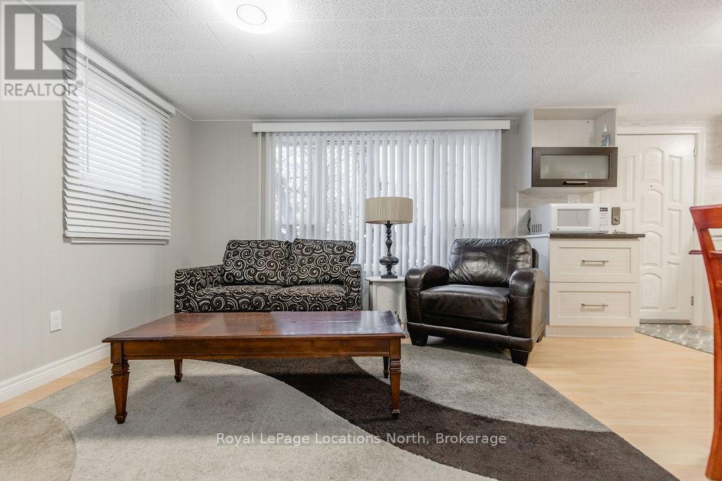 38 Laidlaw Street, Wasaga Beach, Ontario  L9Z 2L2 - Photo 10 - S11985053