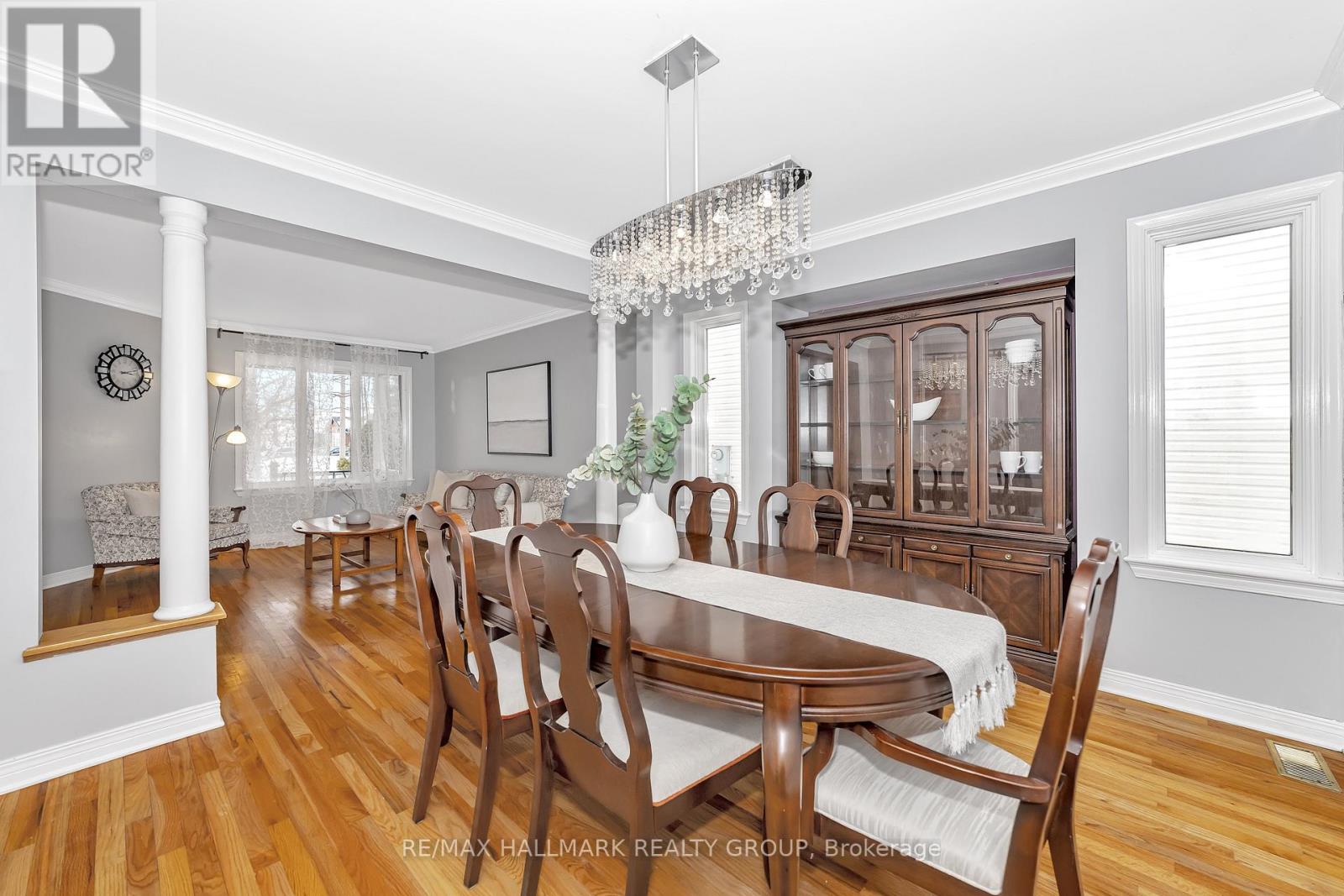 Property at 63 NEWBOROUGH CRESCENT image 3