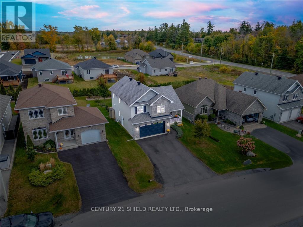 Property at 7 JIM BROWNELL BOULEVARD image 2