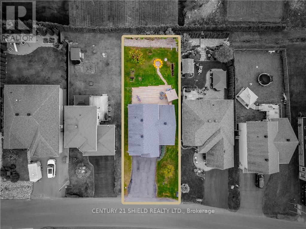 Property at 7 JIM BROWNELL BOULEVARD image 3