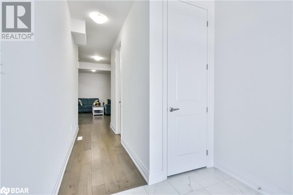 130 Franklin Trail, Barrie, Ontario  L9J 0J2 - Photo 4 - 40705674