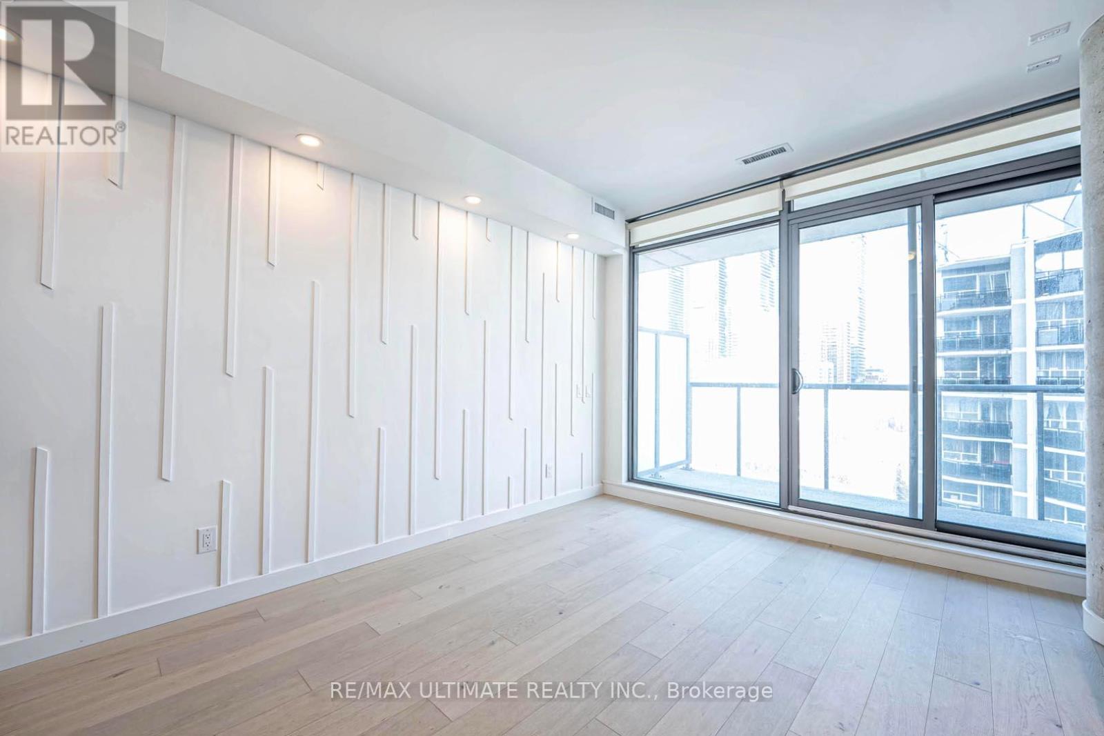 907 - 81 Wellesley Street E, Toronto, Ontario  M4Y 1C5 - Photo 12 - C12014419