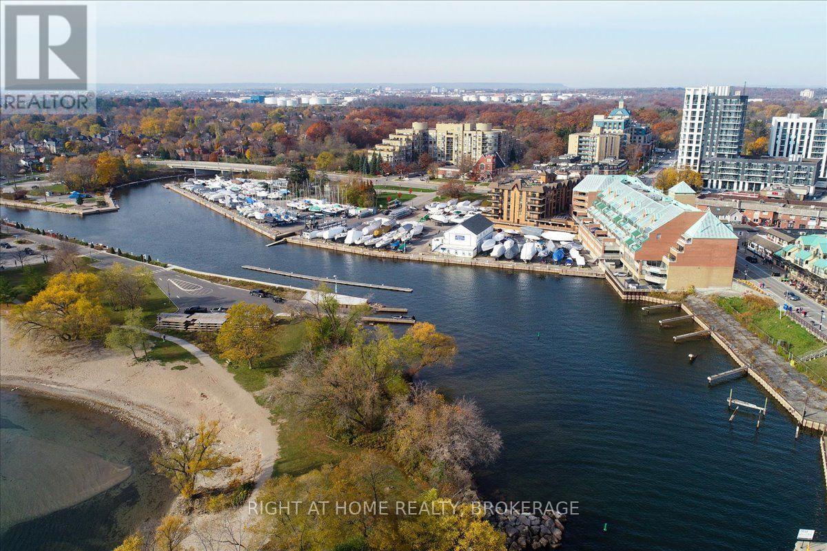 124 Lakeshore Road W, Oakville, Ontario  L6K 1E3 - Photo 40 - W12014433