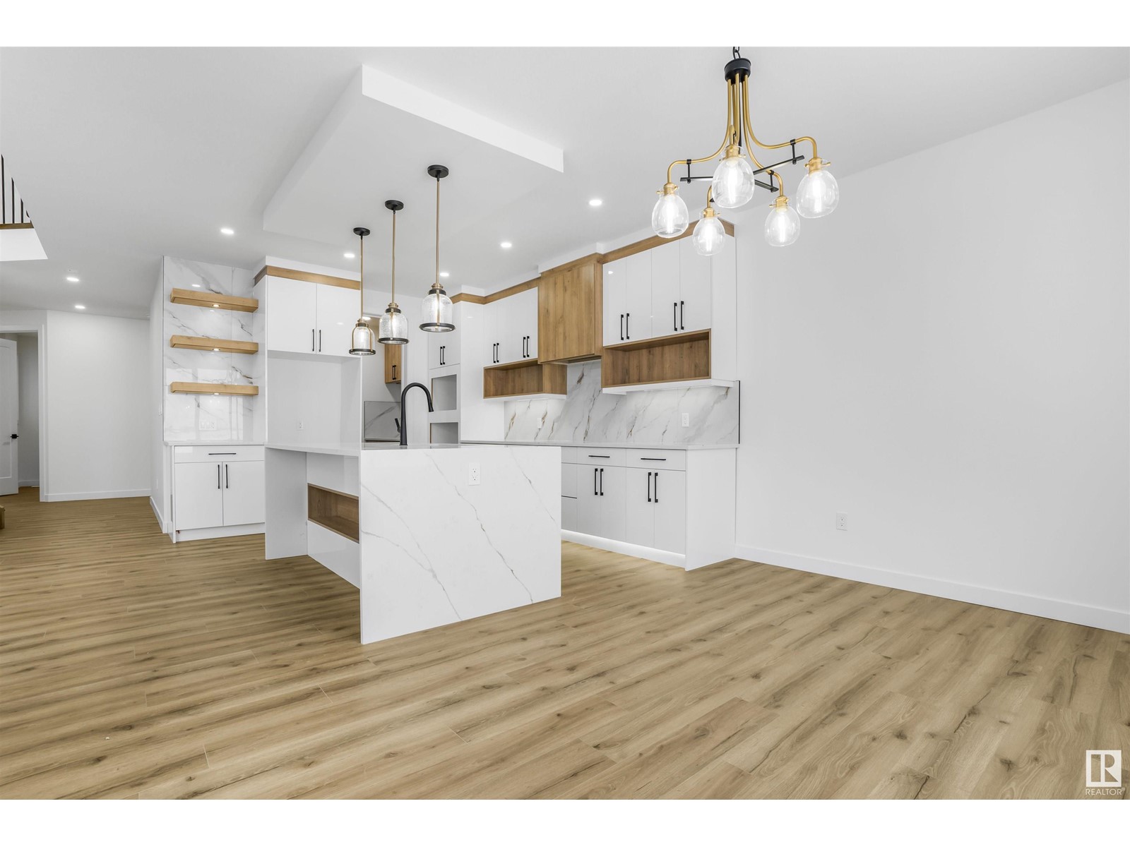 3355 Chickadee Dr Nw, Edmonton, Alberta  T5S 0K9 - Photo 10 - E4425203