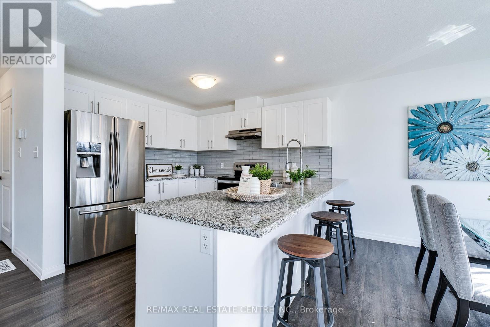 Property at 27 - 135 HARDCASTLE DRIVE image 4