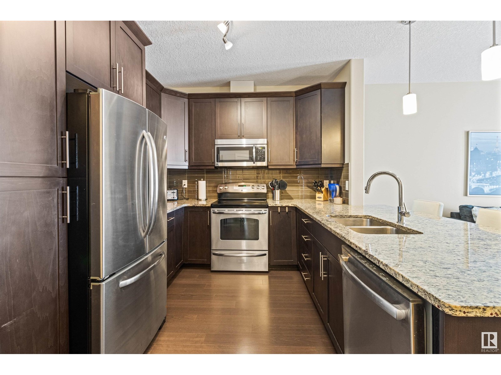 Property at #237 6079 MAYNARD WY NW image 4