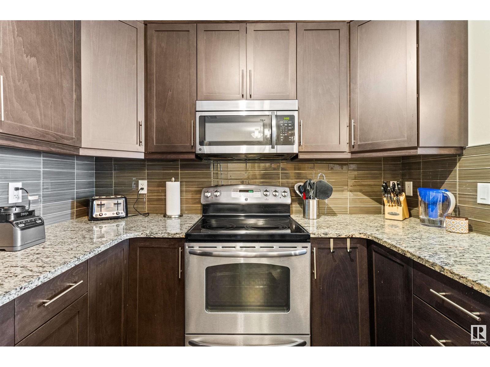 Property at #237 6079 MAYNARD WY NW image 5