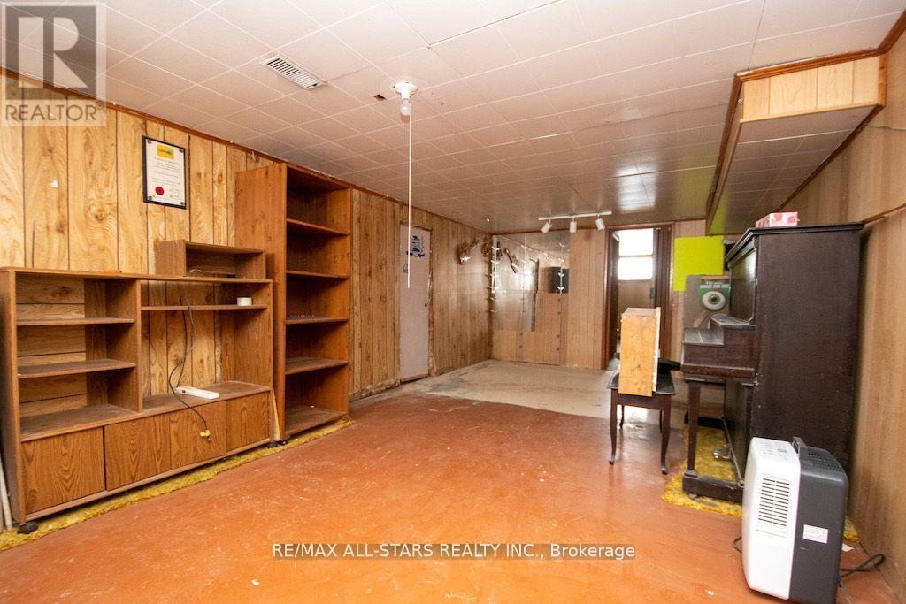 42 Pottinger Street, Kawartha Lakes (Lindsay), Ontario  K9V 3X8 - Photo 22 - X12014489