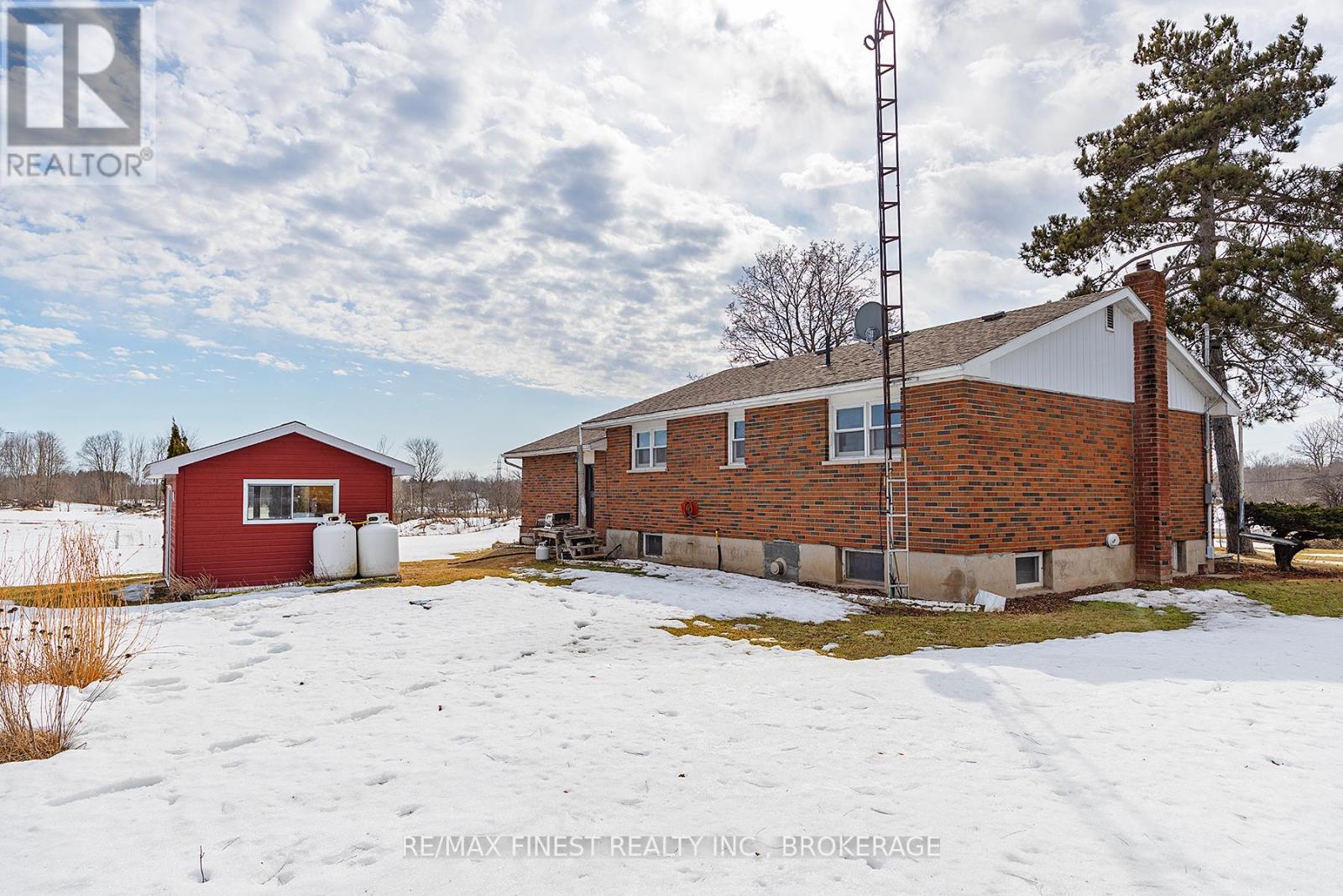 9392 County Road 38, Central Frontenac, Ontario  K0H 2K0 - Photo 8 - X12014561