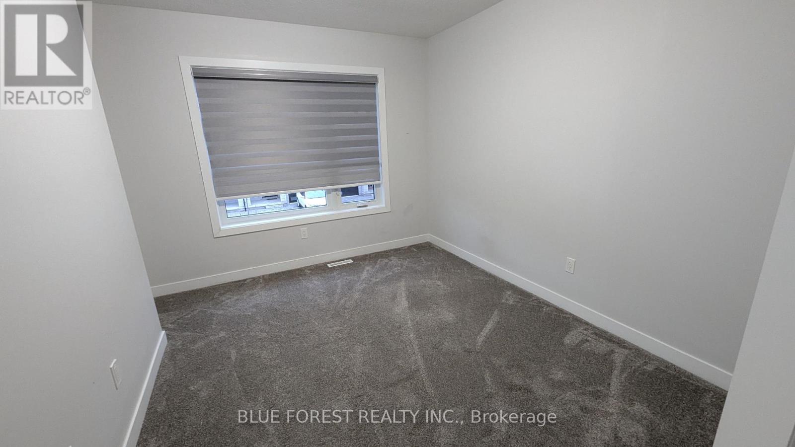 Photo 3 of 25 for 86 - 3380 Singleton Avenue